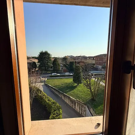 19 Pool And Barbecue Apartment Sirmione